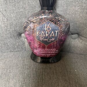 16 Karat Rose Gold Tanning Bronzer - Purple/Rose Gold